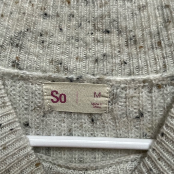 CUTE! Cream & Black Sz Medium Speckled Puffy Sleeve Sweater VERY CUTE! - Picture 7 of 8